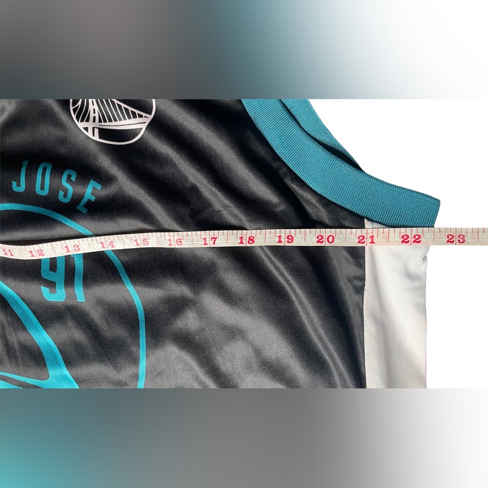 🏒🦈NWOT San Jose Sharks Golden State Warriors Jersey
Size XL - Picture 7 of 7